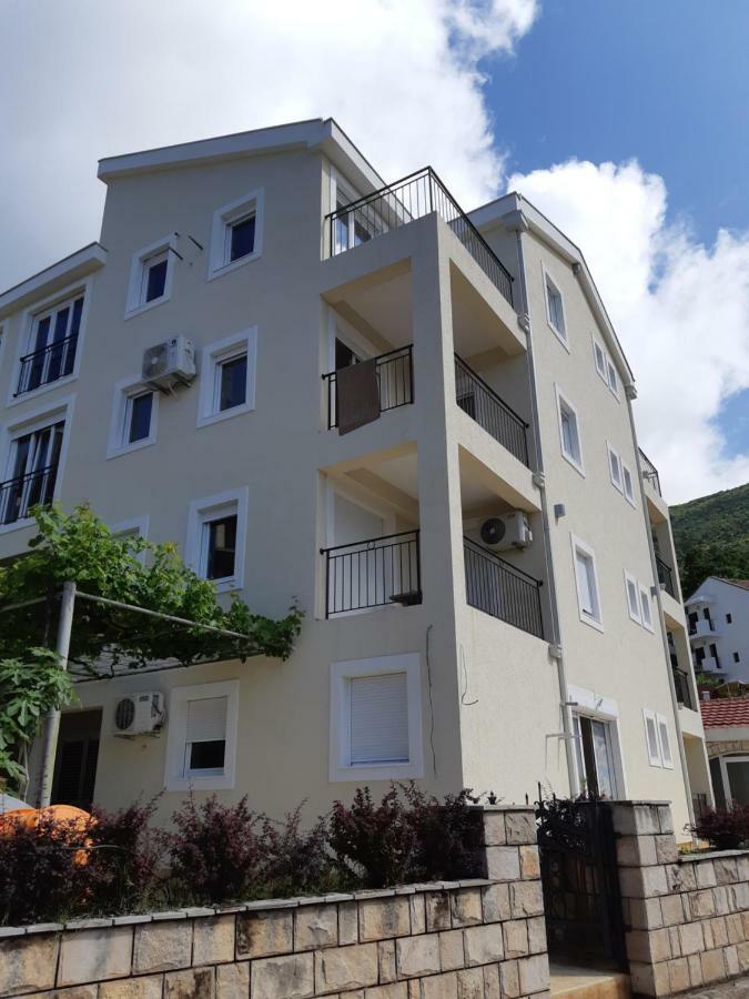 Apartmani Marina Kopitovic Petrovac Exterior foto